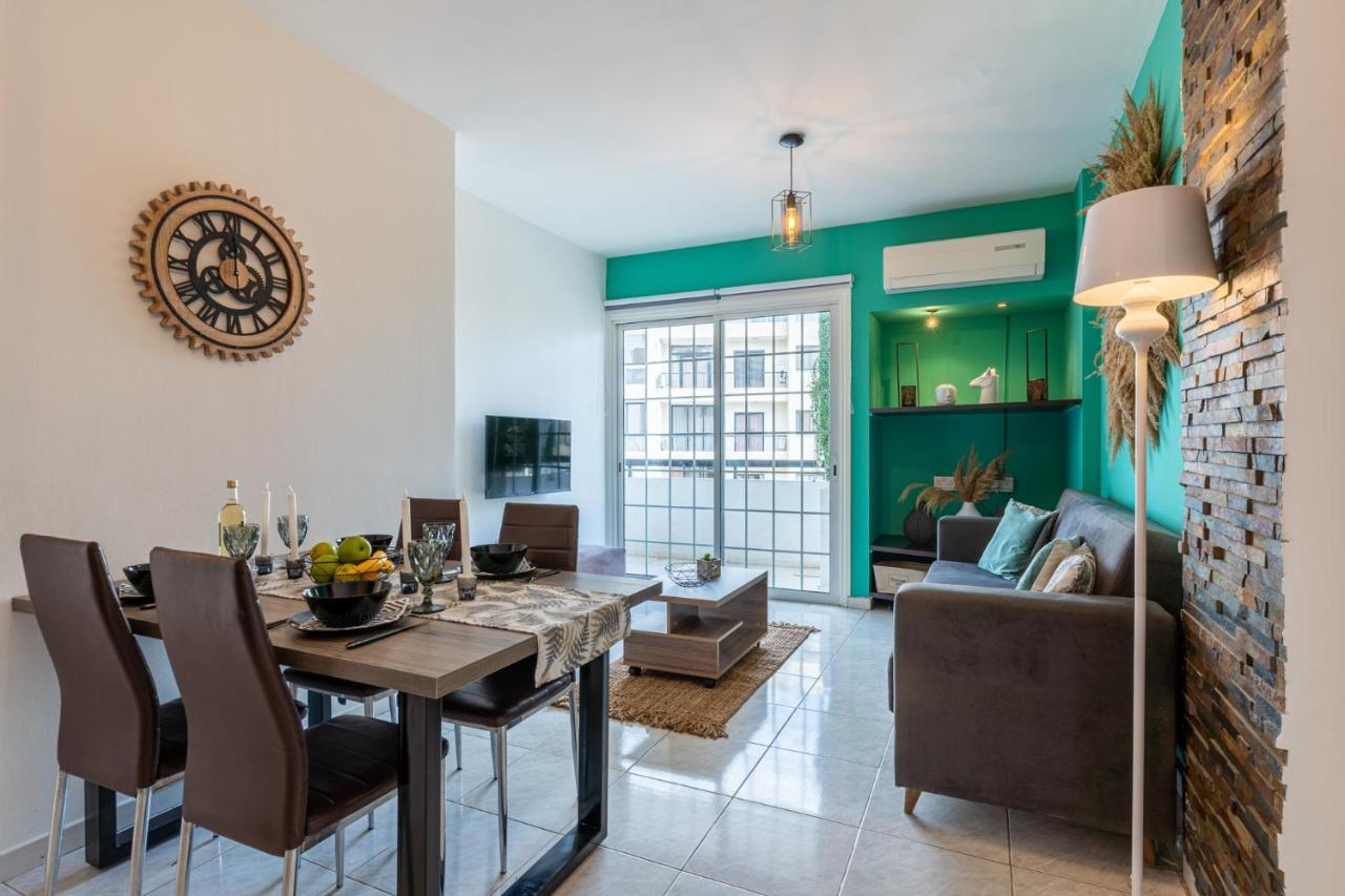 Araminta 2-Bedroom Apartment In لارنكا المظهر الخارجي الصورة
