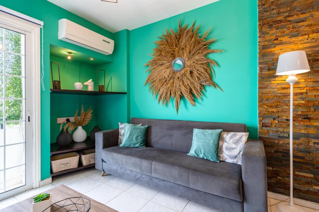 Araminta 2-Bedroom Apartment In لارنكا المظهر الخارجي الصورة